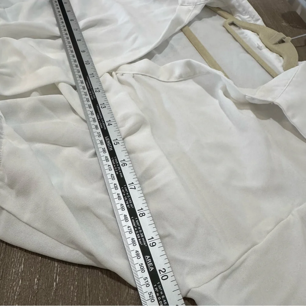 N/A crisp white